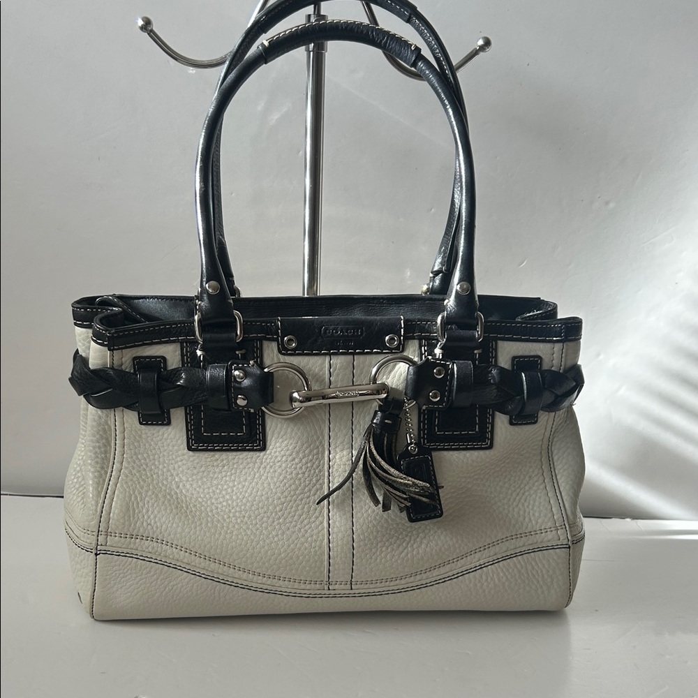 Coach Black and Ivory Pebbled Leather Shoulder Tote Bag Quiet Luxury Boho